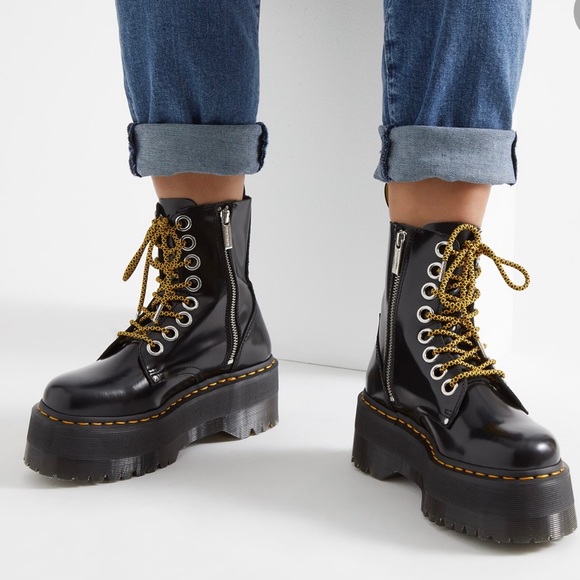 ★かっこいい！US購入・ほぼ完売★Dr. Martens Jadon Max DR. MARTENS JADON MAX COMBAT PLATFORM BOOTS IN BLACK OXFORD